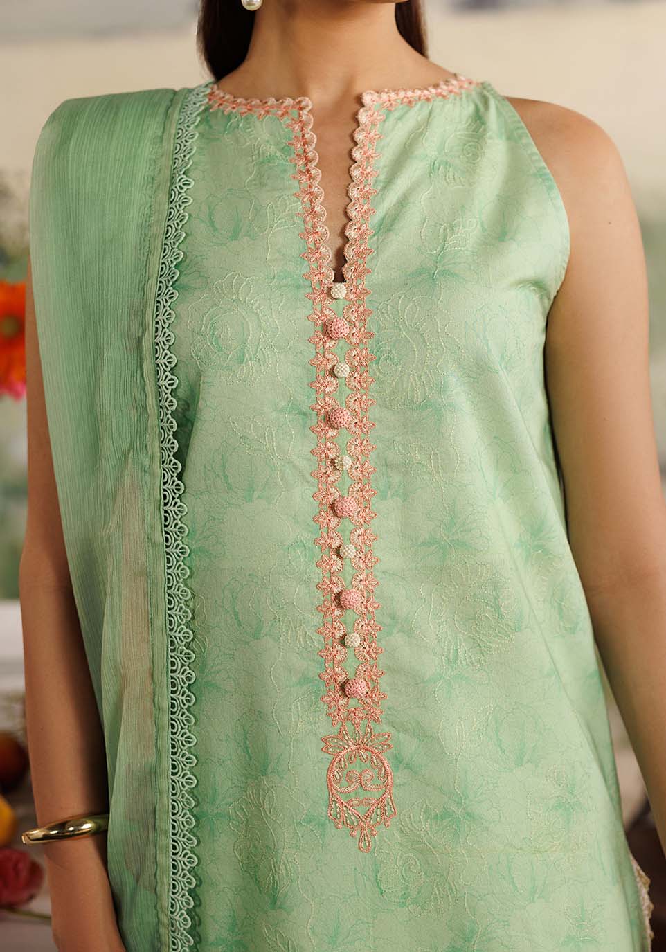MEHRAAB-E-GUL ZQ002